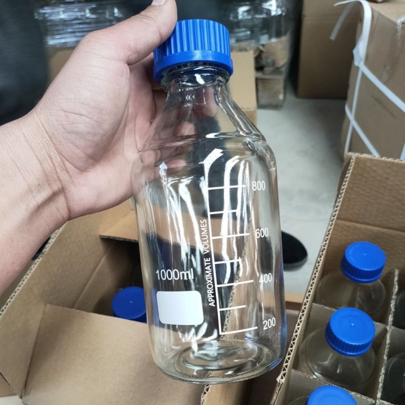 1000 ml-es üveg reagensekhez kék kupakkal és csavaros zárással, laboratóriumi mintavételhez