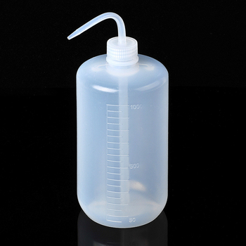 Műanyag mosóflakon görbült kifúvóval, 250 ml; graduált mosóflakon 500 ml fehér könyökcsővel, laboratóriumi felhasználásra