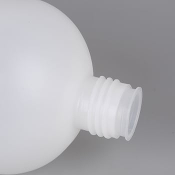 Kisnyakú műanyag üveg mérőskálával és belső kupakkal, 500/1000/2000 ml