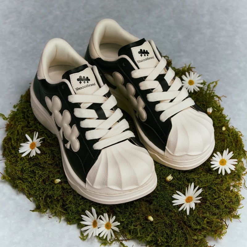 Shoot Brand–Weng Jie συνεργασία: Μαύρο-λευκό patchwork sneakers με αύξηση ύψους, ρετρό shell toe, για άνδρες και γυναίκες