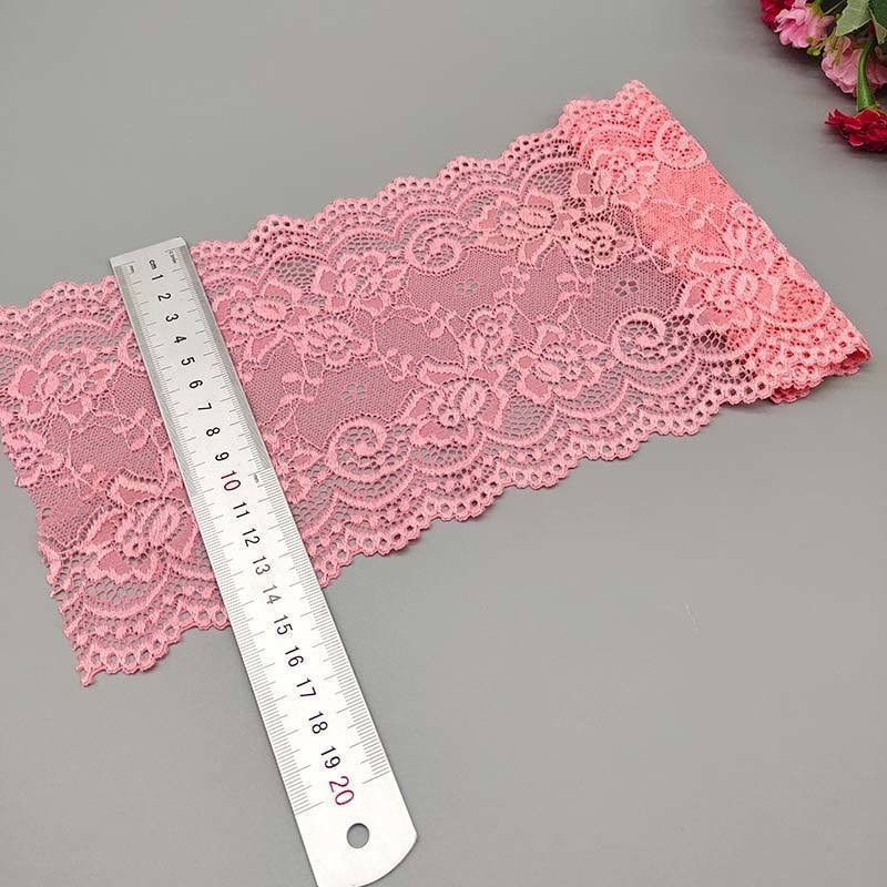 Elastična čipka širine 15 cm, mekana, višebojna, za suknje i odjeću