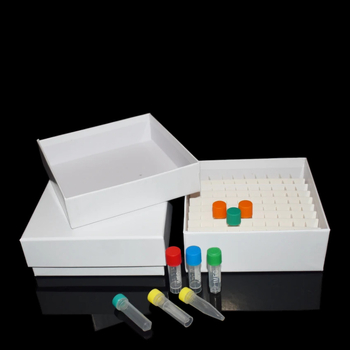 81‑helyes papíralapú kriobox fedéllel, vízálló, 5 ml, 1.8 ml, 1.5 ml és 2 ml centrifugacsövekhez.