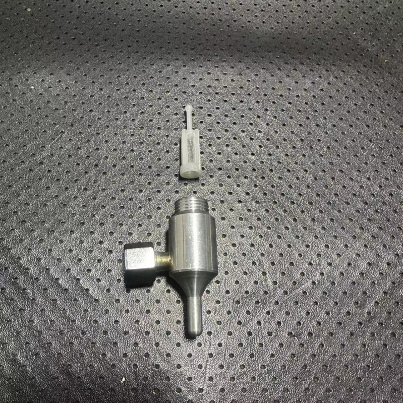 Adapter za pištolu za prskanje s dvostrukim navojem, ulazni navoj 1/4", mreža filtra, gornji navoj 14X1