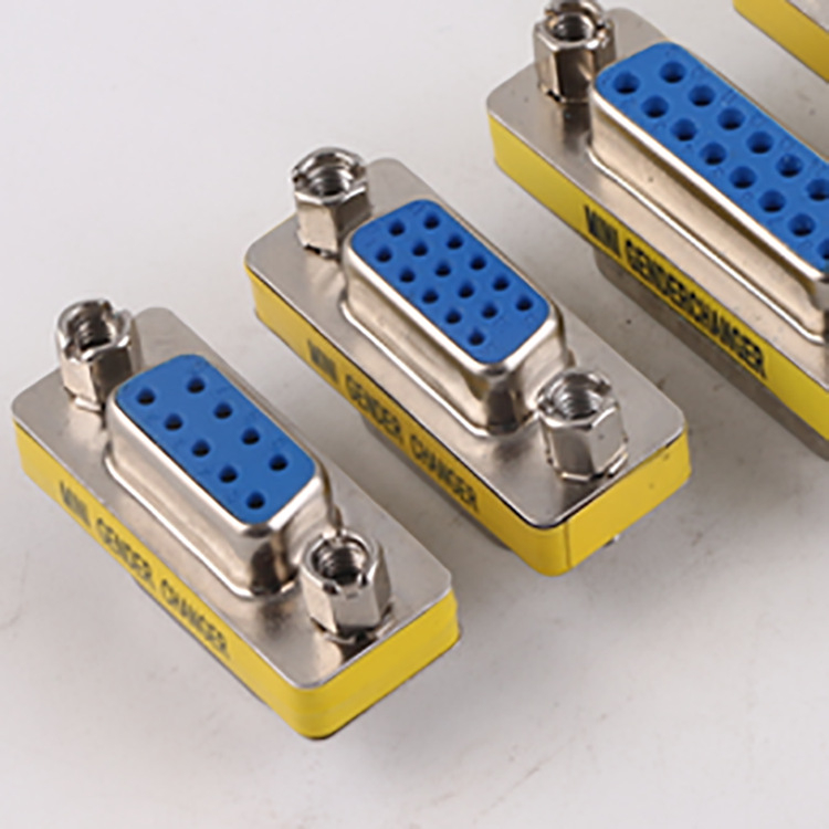 Adapter DB9 na HD-15/DB-15/DB-25/DB-37, muški–ženski