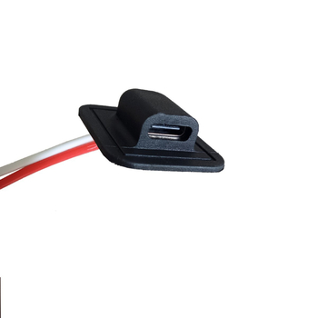 Crni šivani kabel s Type-C ženskim priključkom i grijaćim adapterom, duljina 100 cm