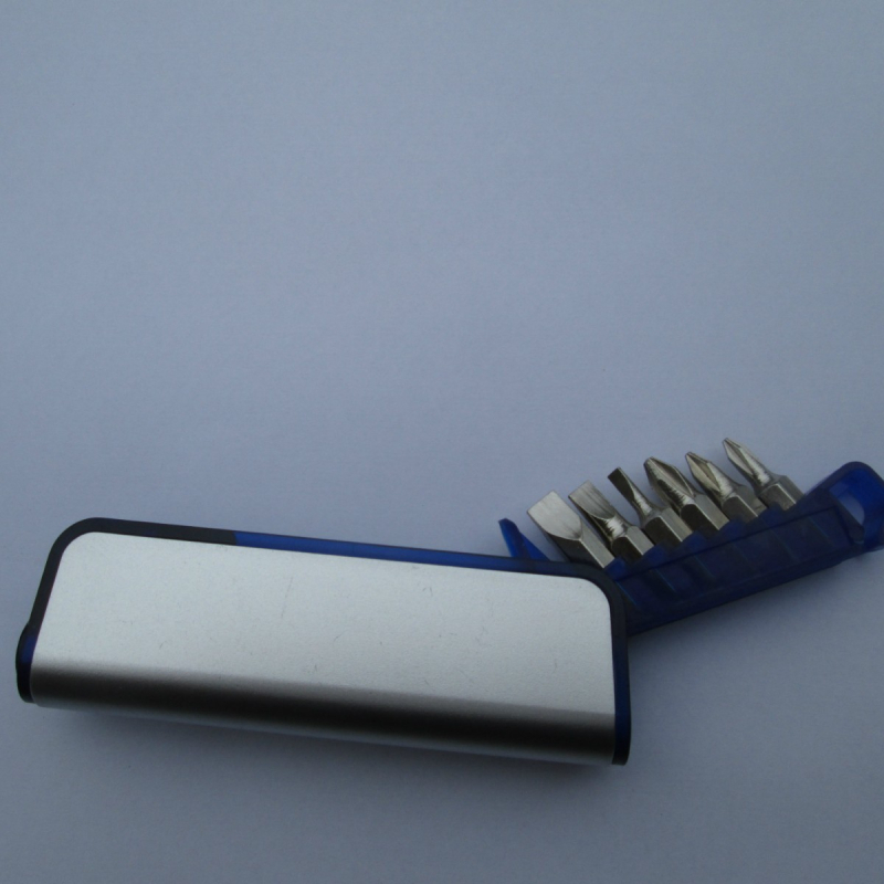 Mini odvijač 6 u 1 – magnetski, izolirani