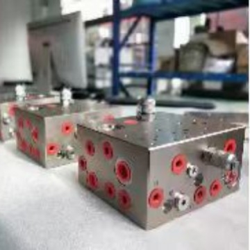 Клапанен блок и клапанен възел - CNC обработка и стругова обработка на алуминиеви детайли по поръчка