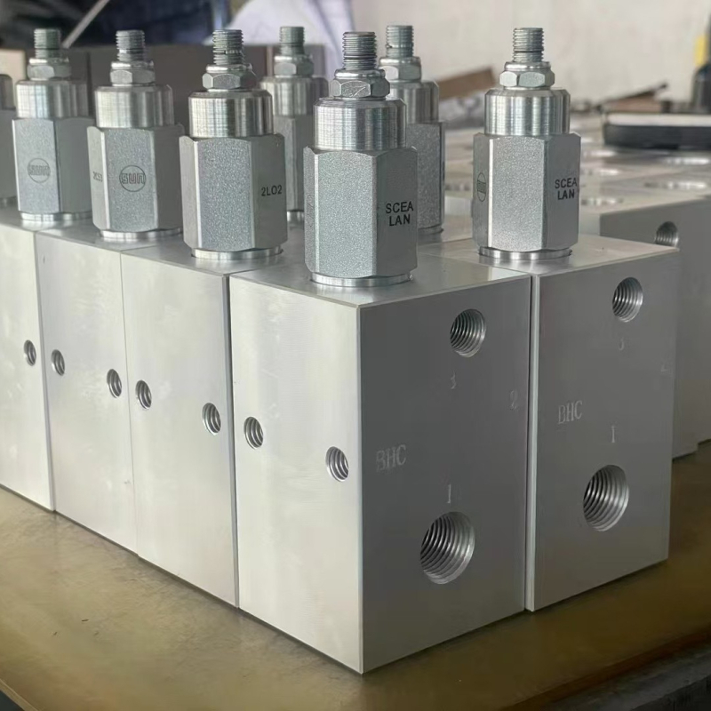 Клапанен блок и клапанен възел - CNC обработка и стругова обработка на алуминиеви детайли по поръчка