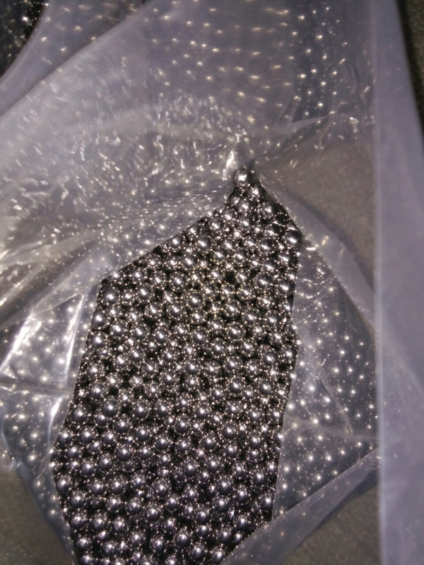 8 mm nehrđajuća čelična kugla, materijal 4Cr13, magnetska, za pribor za ležaje