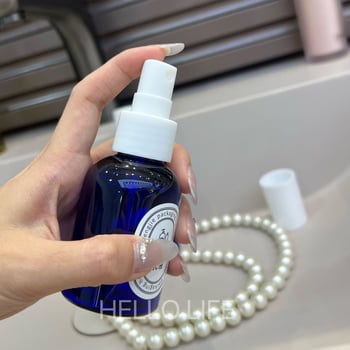 Zafírszínű vastag falú finom permetező palack, újratölthető, fehér matt felület, 50 ml/100 ml