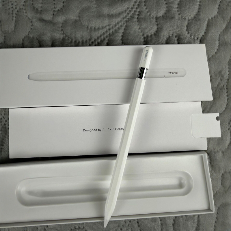 Bluetooth kapacitívny stylus pre Apple iPad 3. generáciu s nabíjaním cez Type-C na kreslenie a dotykový displej