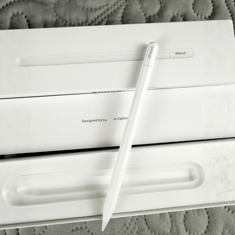 Bluetooth kapacitívny stylus pre Apple iPad 3. generáciu s nabíjaním cez Type-C na kreslenie a dotykový displej