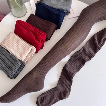 Ženske pantyhose s širokim prugama, kava smeđa boja, tanke i djelomično prozirne, pamuk, pepeljasto siva.