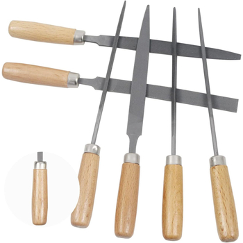 Set pilnika za drvo s drvenom drškom: trokutasti pilnik, mali polukružni pilnik i okrugli pilnik; srednji zubi, dvostruki uzorak; duljina 150 mm