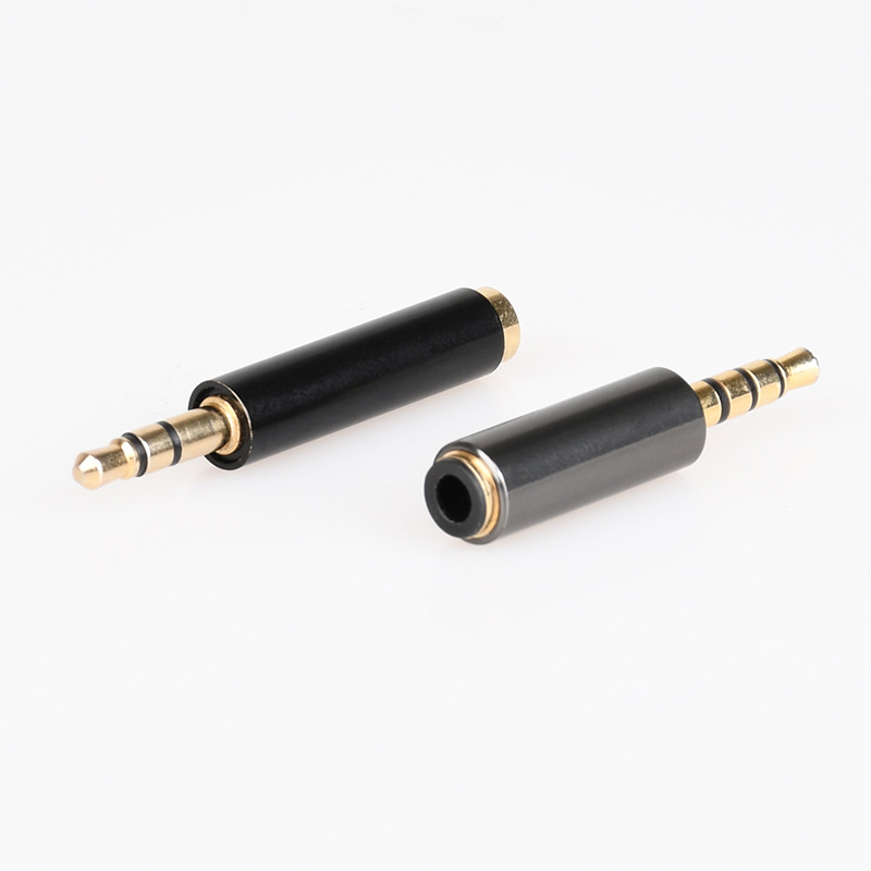 Adapter mikrofona 3,5 mm: razina 4 na razinu 3; nacionalni američki standard; kompatibilan s Apple i Android telefonima