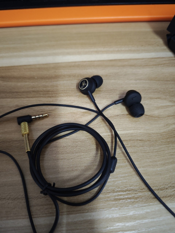 Žično in-ear slušalice kompatibilne s Marshall Mode EQ