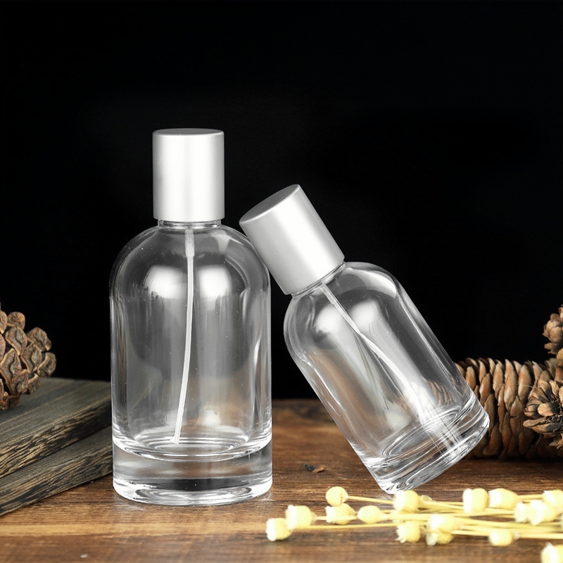 30 ml parfümös üveg, 100 ml átlátszó üveg bayonet nyakkal, 50 ml hidratáló szóróüveg kozmetikai használatra
