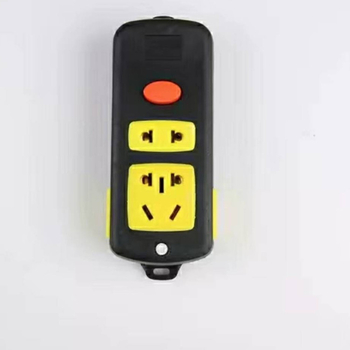 Produžni kabel s 11 utičnica, prekidač, bakreni kontakti, PVC kućište, 16A, 110–250V, 2000W