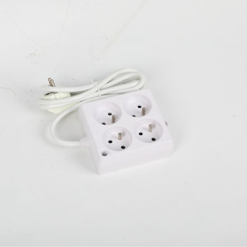 EU CE certifikovaný viacfunkčný rozbočovač s 3 USB portami, európska zásuvka pre domáce použitie