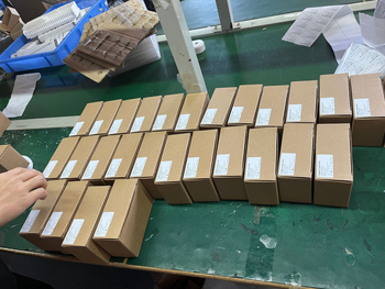 Egyedi TUYA okos konnektor Alexa hangvezérléssel, távoli hozzáféréssel Wi‑Fi-n keresztül, két USB porttal