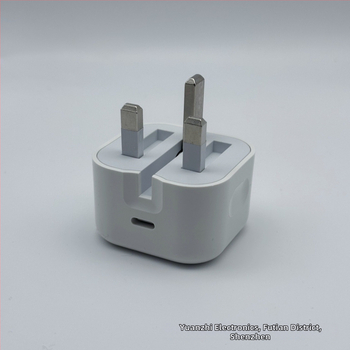 Apple 17 nabíjačka PD40W, Type-C, s UK/EU/US zásuvkou – rýchle nabíjanie