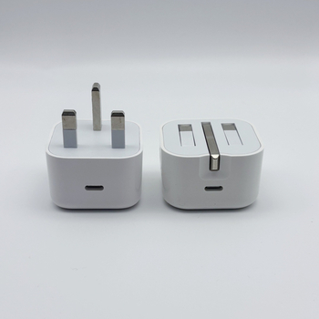 Apple 17 PD40W Type-C töltő, UK/EU/US konnektorral – gyors töltés
