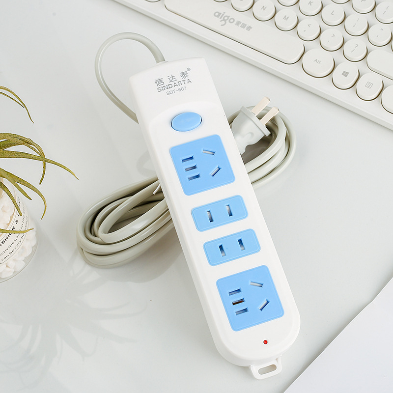 Xindatai stolni produžni kabel s više utičnica za studentski dom, s kabelom i prekidačem
