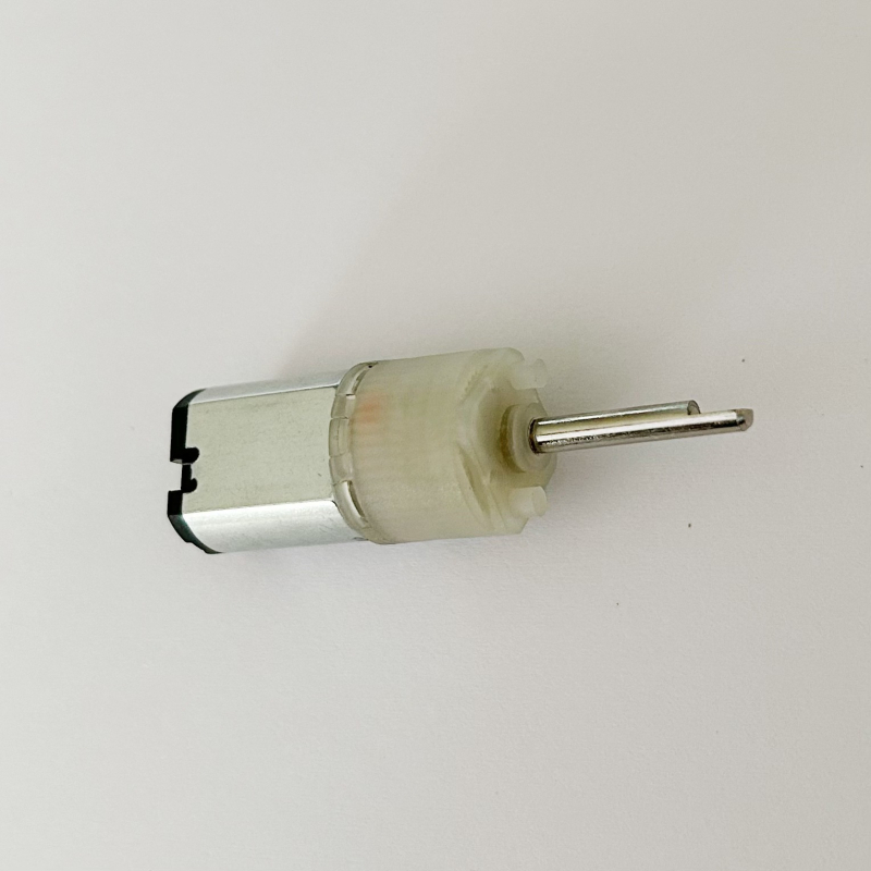16 mm motor s plastičnim planetarnim reduktorom