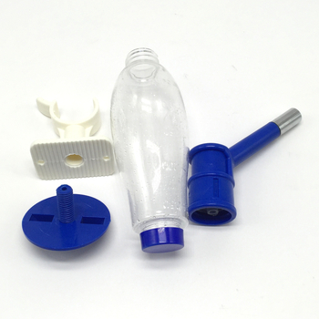 Plastični viseći dispenser za vodu za kućne ljubimce (psi i mačke)