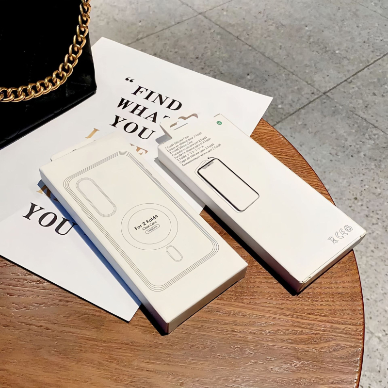 Carcasă transparentă magnetică anticadere pentru Samsung Galaxy Z Fold4/5 și Z Fold7