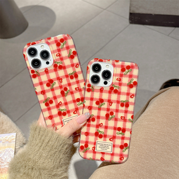 Futrola za iPhone 17 s korejsko-japanskim stilom, crveni karirani uzorak s motivom trešnje