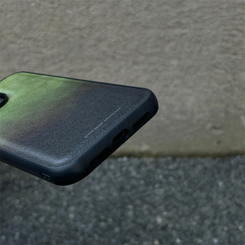 17Pro kožna futrola s retro gradijentom Matcha zelene boje za iPhone 16 Pro Max