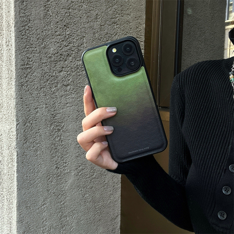 17Pro kožna futrola s retro gradijentom Matcha zelene boje za iPhone 16 Pro Max