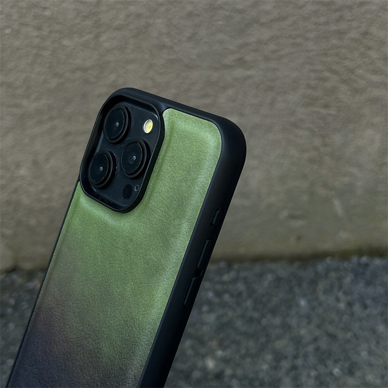 17Pro kožna futrola s retro gradijentom Matcha zelene boje za iPhone 16 Pro Max