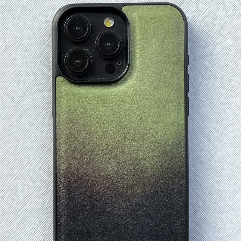 17Pro kožna futrola s retro gradijentom Matcha zelene boje za iPhone 16 Pro Max