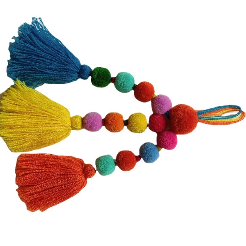11 cm viseći tassel s debelim resama i pahuljastim pomponom, razne boje, ukras za knjigu