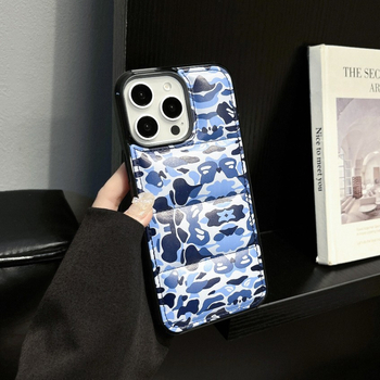 Plavi kamuflažni etui za telefon