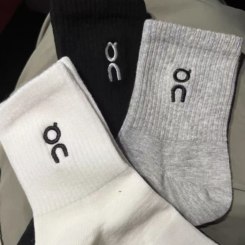 On čarape s izvezenim motivom za parove, jednobojne, unisex, moderne poludugačke sportske čarape