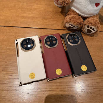 Huawei Mate Xs preklopna maska za telefon sa središnjom osi i zaštitom objektiva – novi model, žuti dizajn Boga bogatstva