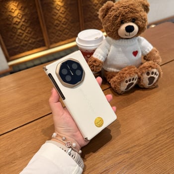 Huawei Mate Xs preklopna maska za telefon sa središnjom osi i zaštitom objektiva – novi model, žuti dizajn Boga bogatstva