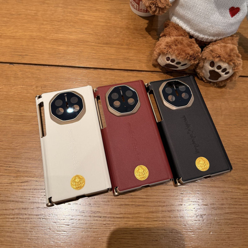 Huawei Mate Xs preklopna maska za telefon sa središnjom osi i zaštitom objektiva – novi model, žuti dizajn Boga bogatstva