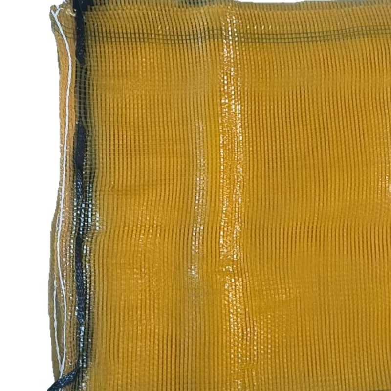Narančasto-žuta pletena mrežasta vrećica za pakiranje drveta