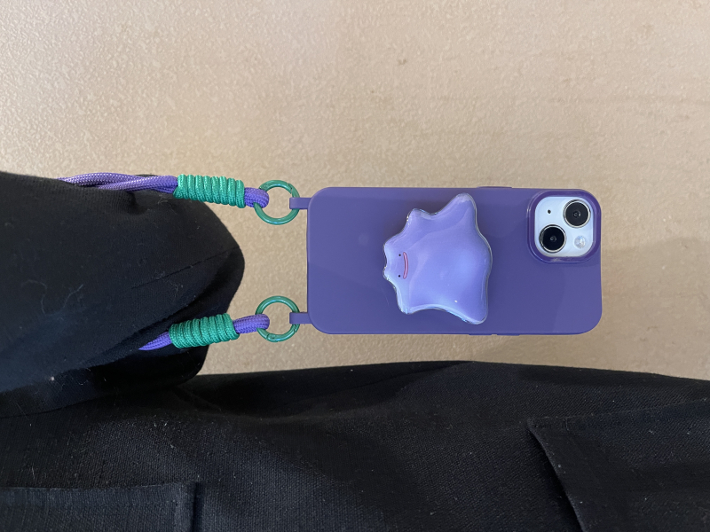 Krosbody futrola za iPhone uz stalk, jednobojna, kratka kaiš za nošenje, minimalistički dizajn; kompatibilna s iPhone X/XS/XR, 11/11 Pro/Max, 12/12 Pro/Max, 13/13 Pro/Max i 14/14 Pro/Max.