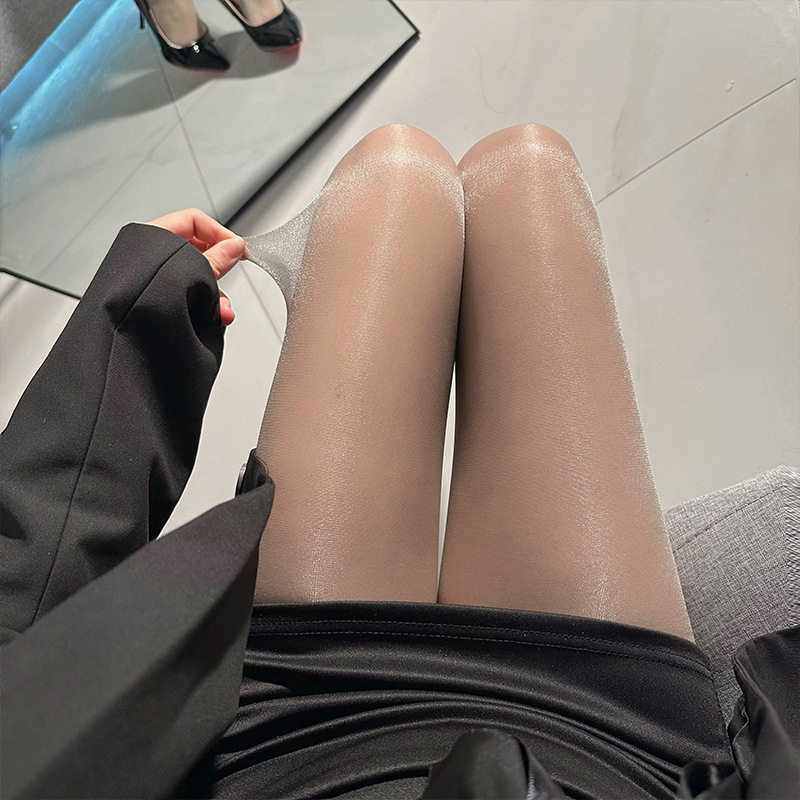 Sjajne biserno sjajne pantyhose s otvorom u preponama za žene – prozirne, seksi čarape