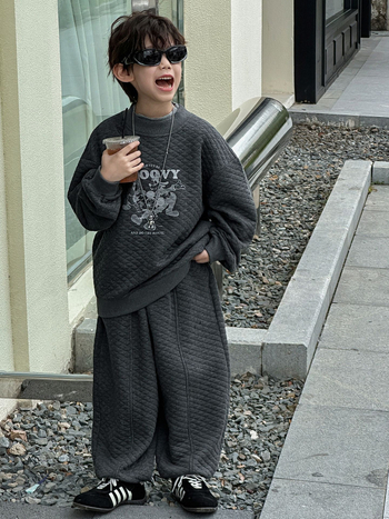 Cotton Shop fiúknak szóló két darabos készlet, őszi-téli, koreai stílus, rajzfilm mintával, meleg ruházat