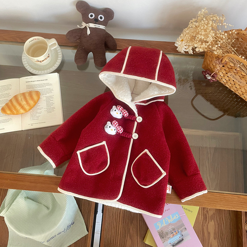 DW259901 Lányoknak szóló fleece-béléssel készült kabát, téli 2025, kapucnival, középhosszú, koreai stílusú, rajzfilmszerű mintával, öv nélkül