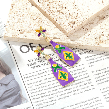 Metalne naušnice u obliku boce vina s cirkonima, karnevalska inspiracija, europsko-američki stil