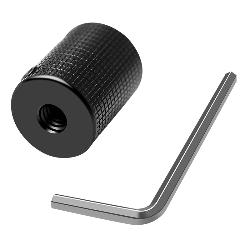 Paknadino: Aluminijska konverzijska matica 1/4–1/4 za fotoaparat, s narezanim uzorkom na površini, dimenzije 18×23 mm