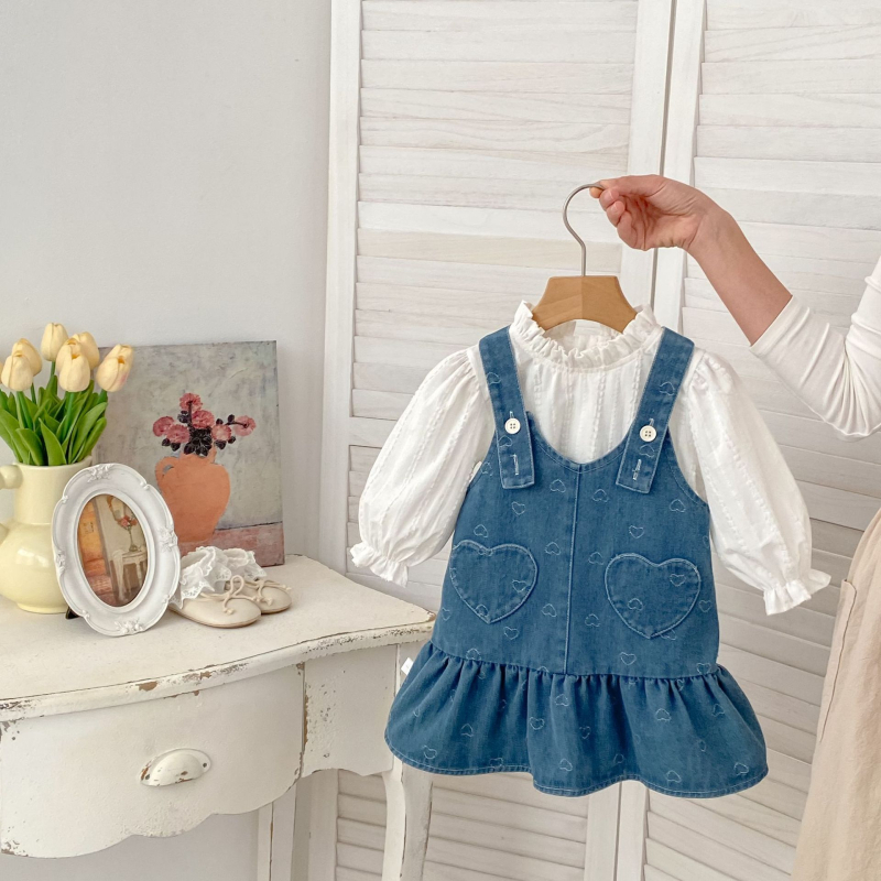 Denim pántos ruha és álló galléros hosszú ujjú felső — két részes készlet 1–3 éves gyerekeknek