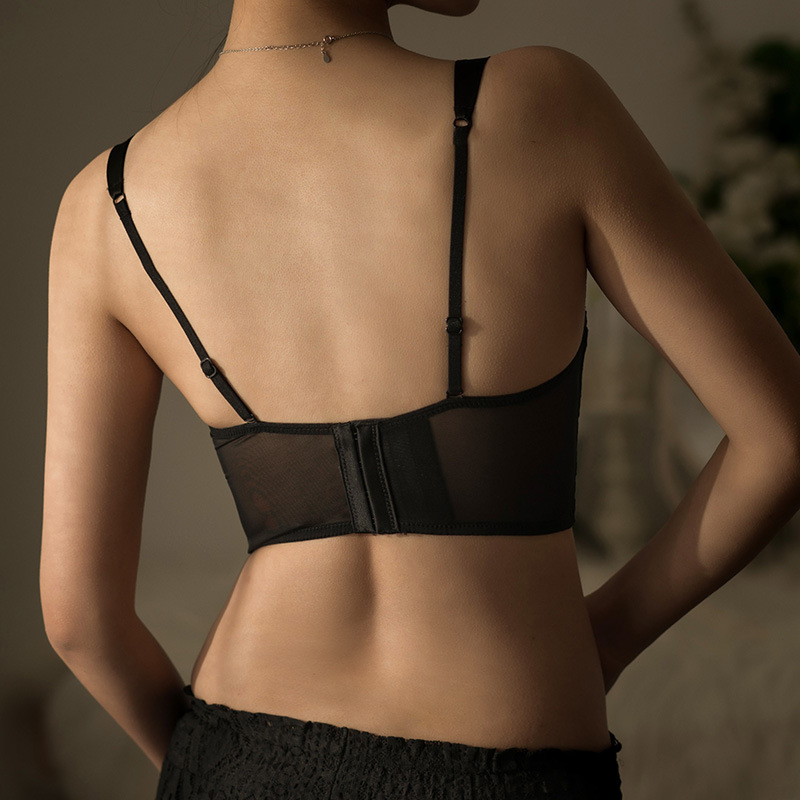 Čipkasti seksi set grudnjaka s odvojivim umetkom za push-up i podrškom za podizanje